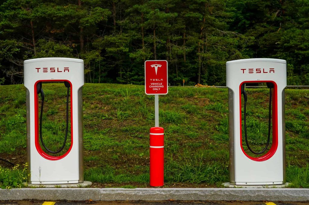 Can non-Tesla cars use Superchargers