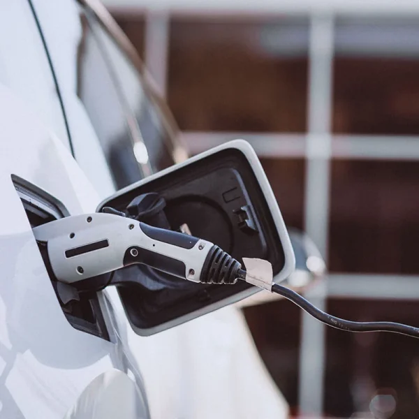 The difference between a hardwired and a plug-in EV charger